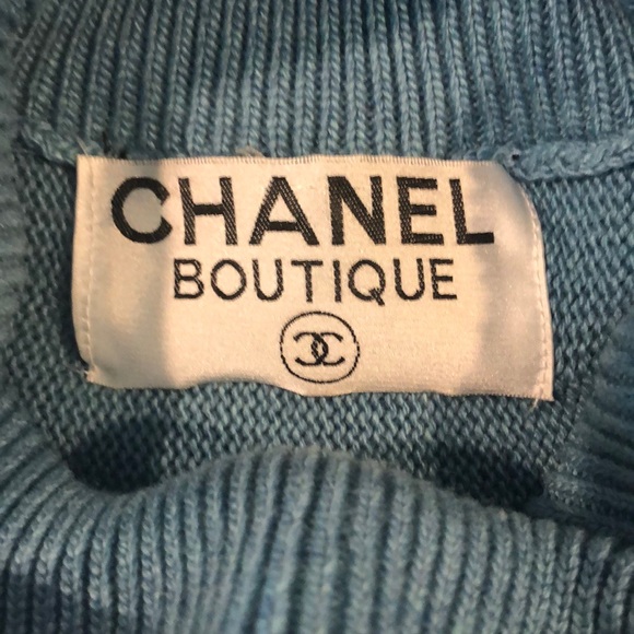 RARE Chanel Cashmere Hooded Turtleneck Cape Small - Picture 6 of 7